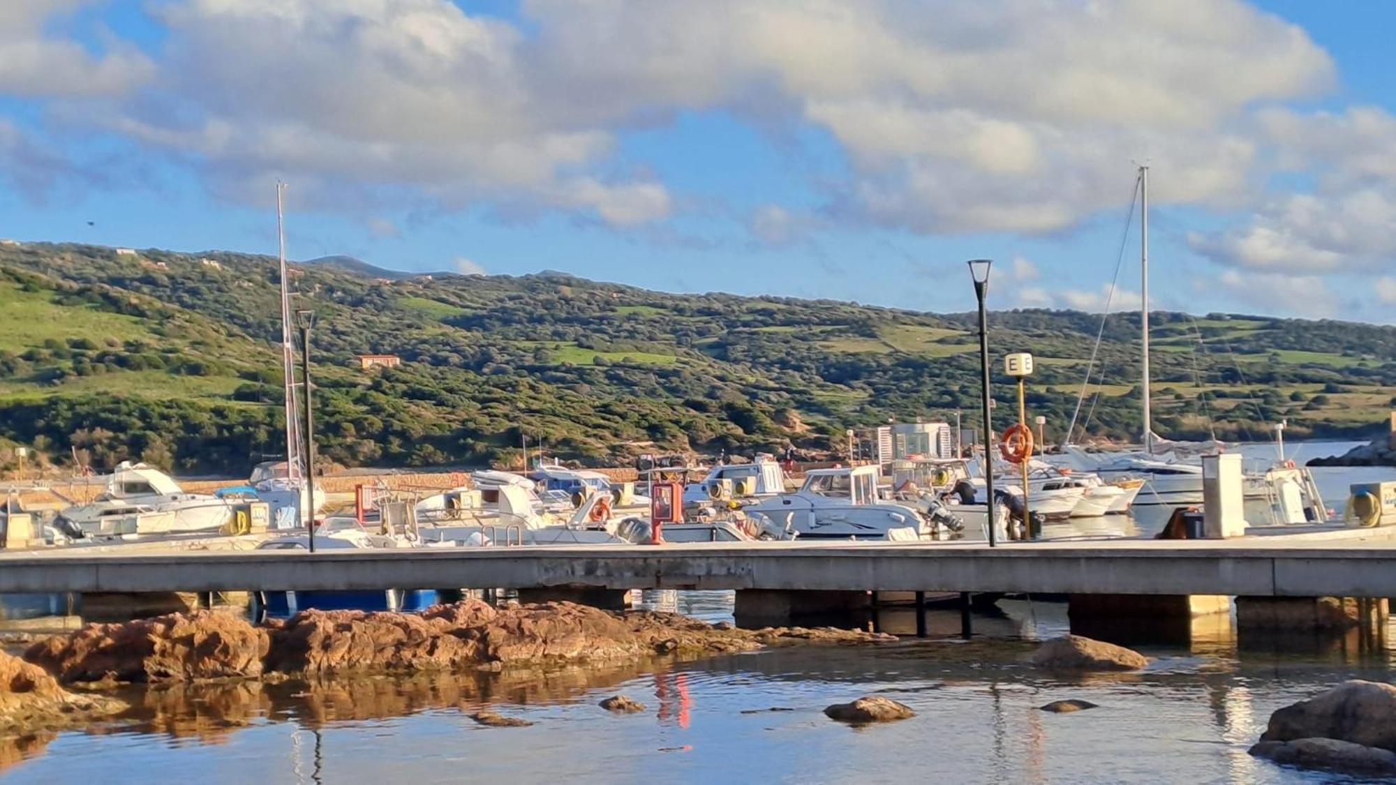 Ferienwohnung Sardegna Isola Rossa Casa Mirta Vista Mare E Wifi Exterior foto